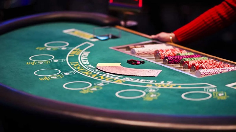 Blackjack tại Thabet chơi cực dễ dàng trên điện thoại, PC